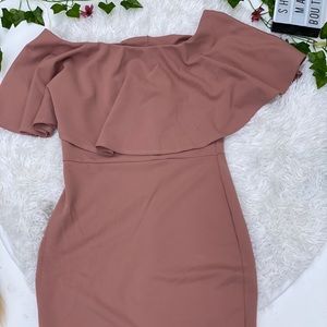 SOLD. Nordstrom light pink Soprano dress US M